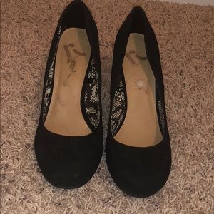 Black wedge heel shoes